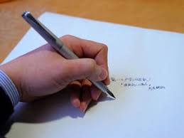 『今日は左利きの日！』みんなの利き手はどっち？